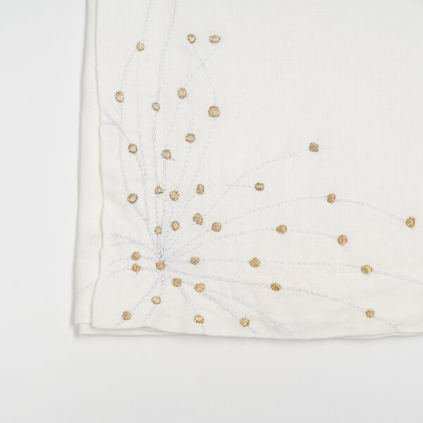 Nappe à thé «Tiges aux fruits d’or»
