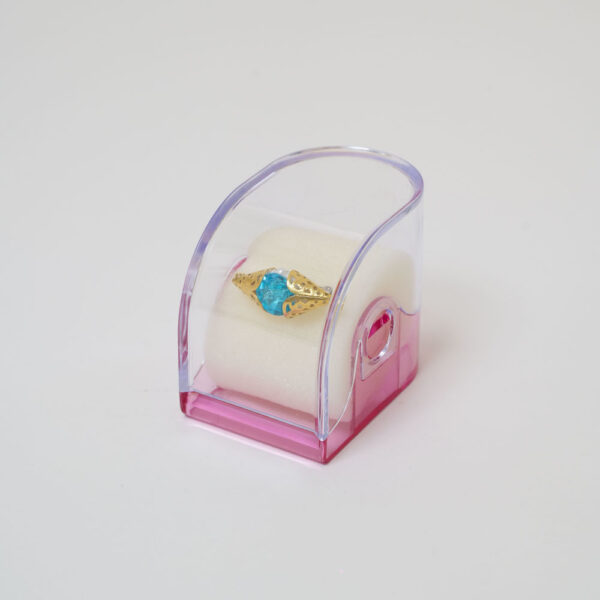 Broche en cuivre "doré"